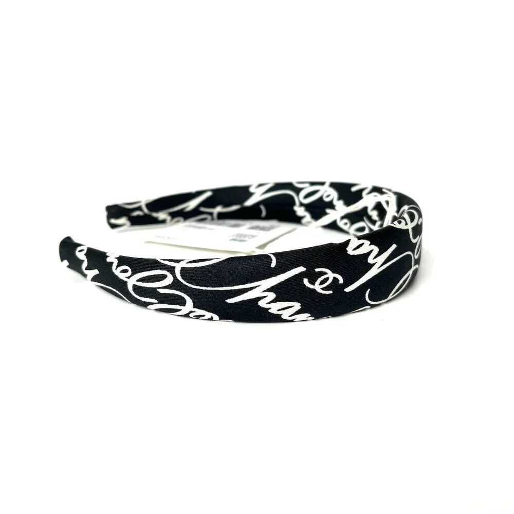 CHANEL Black and White Hairband